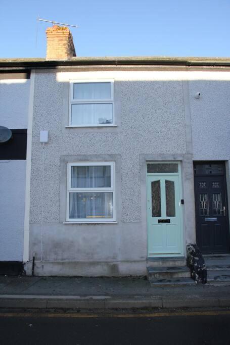 Charming Mid Terrace Cottage Conwy Dış mekan fotoğraf